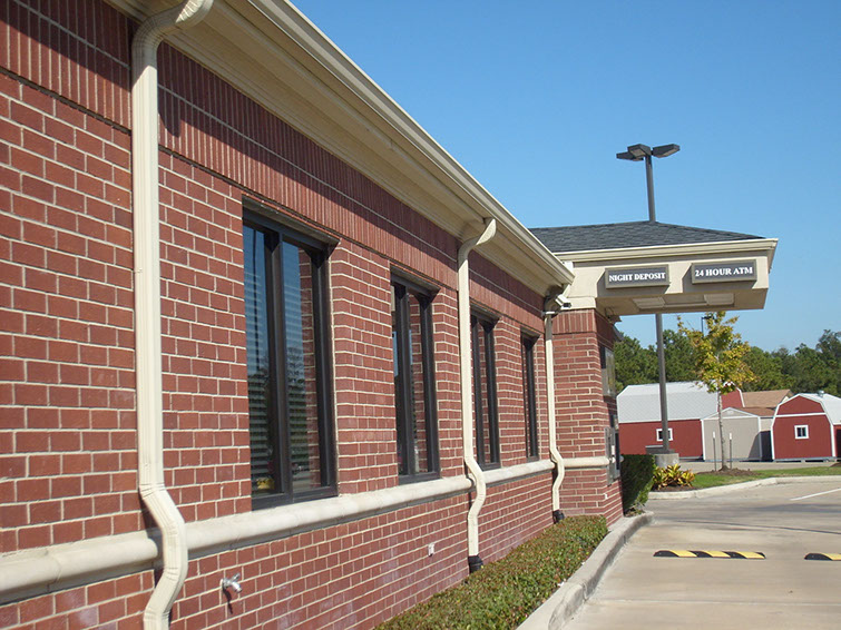 Local gutter technician installing seamless gutters near me</p>
<p>